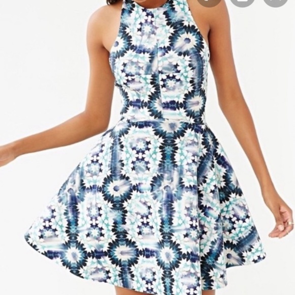 silence + noise Dresses & Skirts - Silence + Noise Printed Scuba Skater Dress Sz L